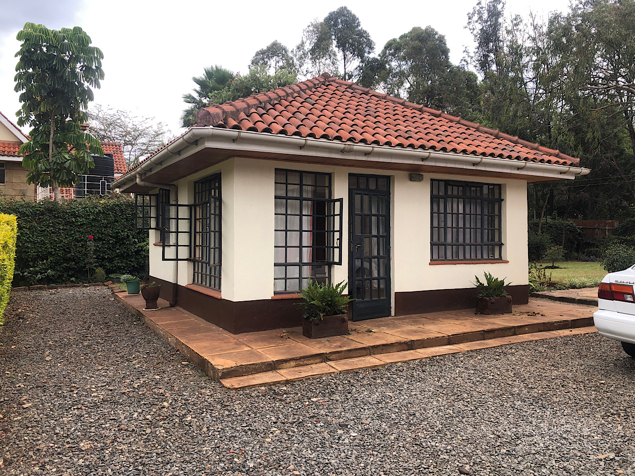 1 bedroom house for rent in karen plains road Diamond City Villas