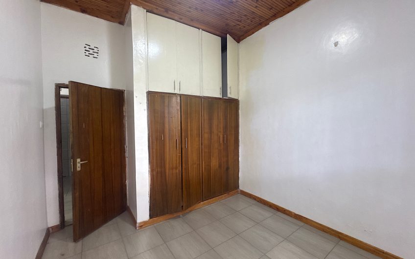 2 bedroom house for rent at karen Silanga road