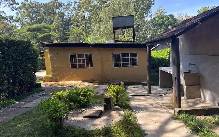 2 bedroom house with a garden in Karen Langata