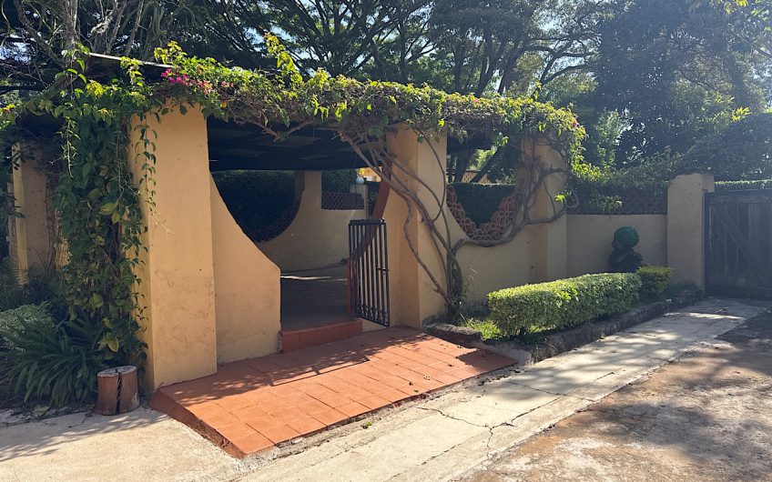 2 bedroom house with a garden in Karen Langata