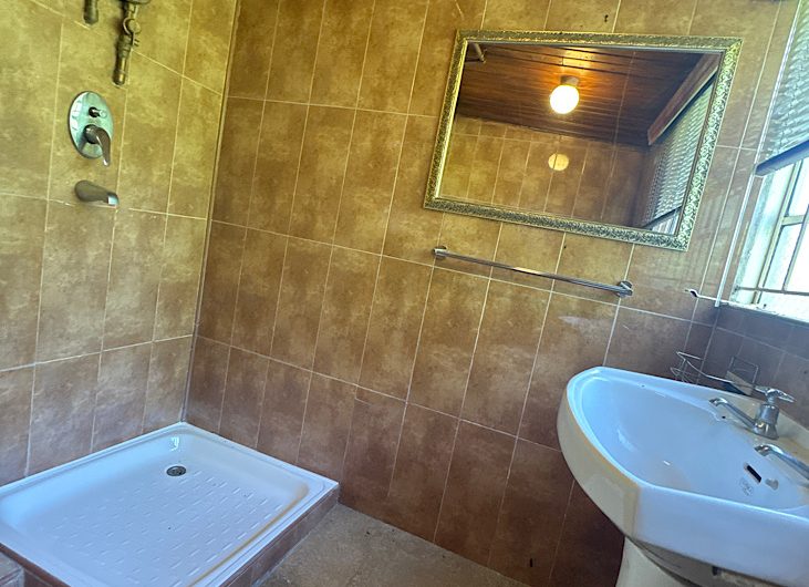 2 bedroom house with a garden in Karen Langata
