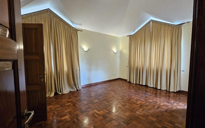 5 bedroom house all en-suite for rent in Karen Miotoni