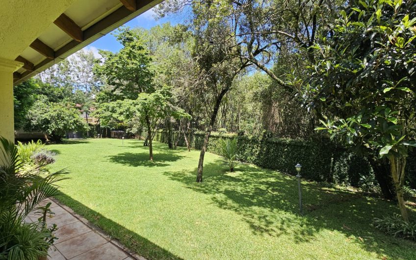 5 bedroom house all en-suite for rent in Karen Miotoni