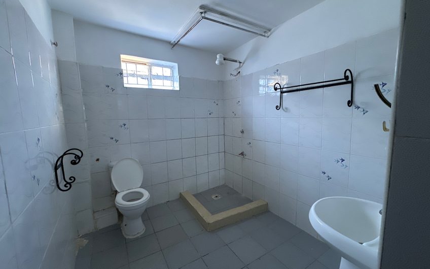 3 bedroom apartment for rent in Karen with pool and gym