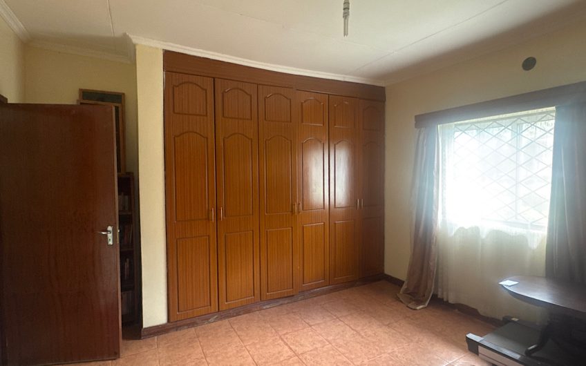 3 bedroom house for rent in Karen with a DSQ