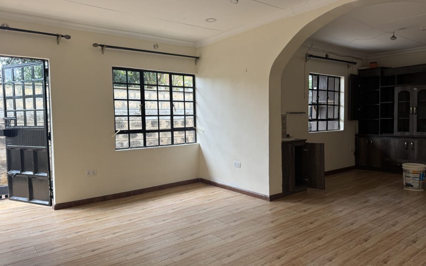 3 bedroom house with DSQ for rent in Karen