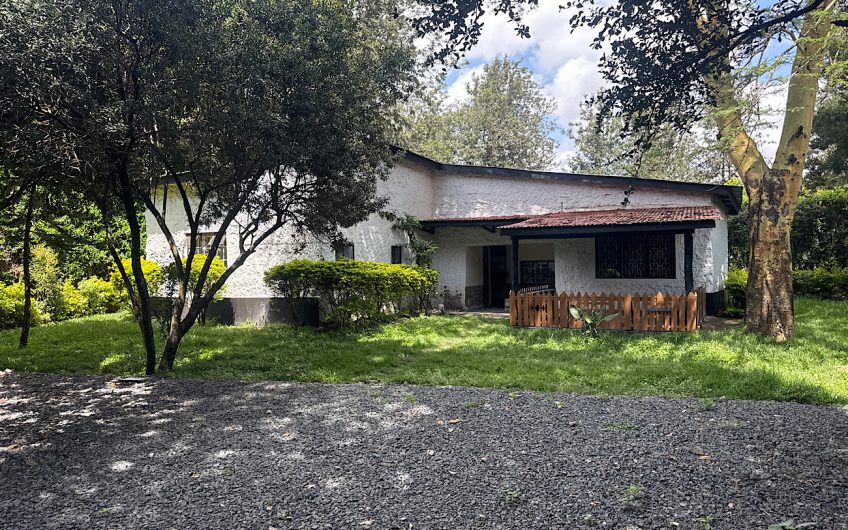 3 bedroom house for rent in Karen with DSQ