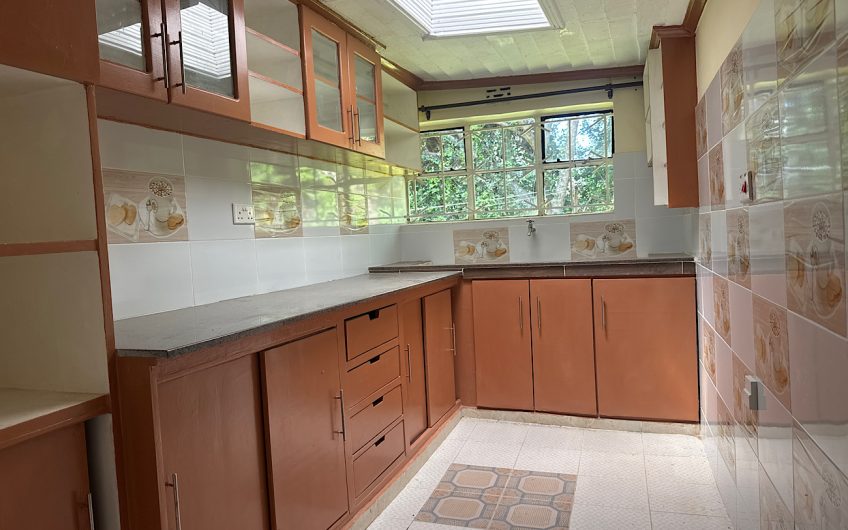 3 bedroom house for rent in Karen with DSQ