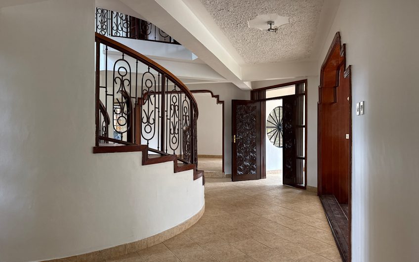 4 bedroom house for rent in Karen Miotoni