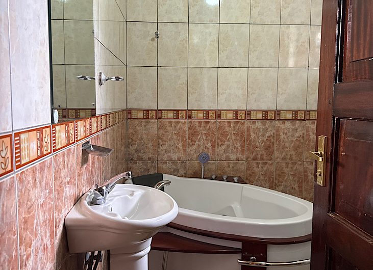 4 bedroom house for rent in Karen Miotoni