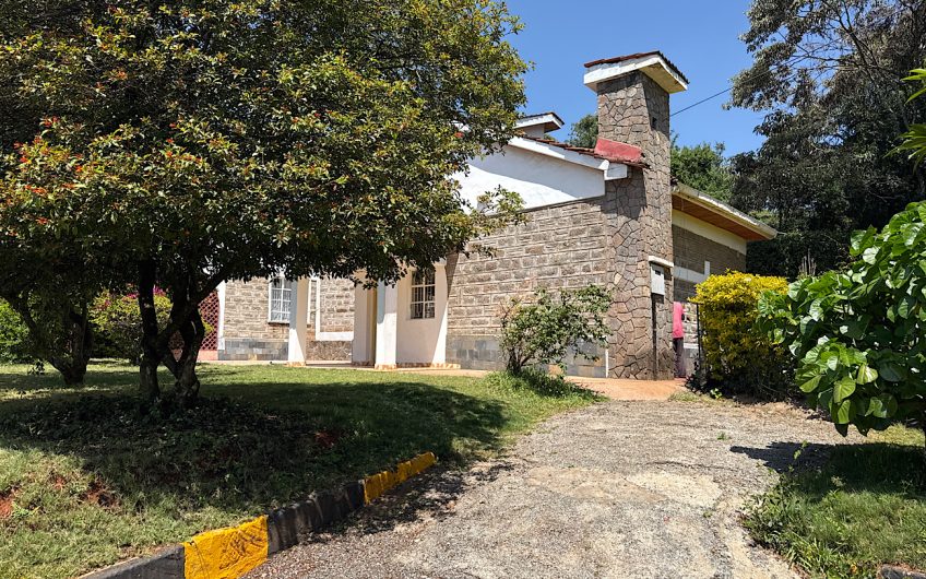 3-Bedroom House with DSQ for Rent – Mukoma Road, Karen (Near Banda School) – KES 120,000