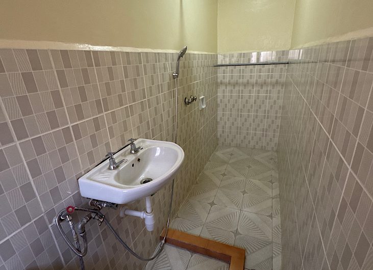 3-Bedroom House with DSQ for Rent – Mukoma Road, Karen (Near Banda School) – KES 120,000