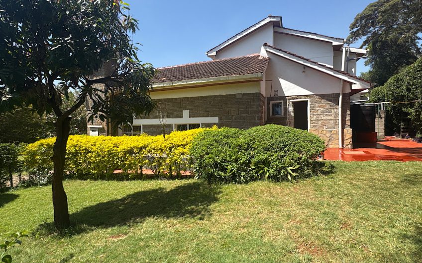 3-Bedroom House with DSQ for Rent – Mukoma Road, Karen (Near Banda School) – KES 120,000