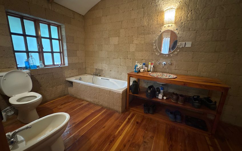 FOR RENT – 2-Bedroom Wooden Cottage, Karen (Ololua Ridge)