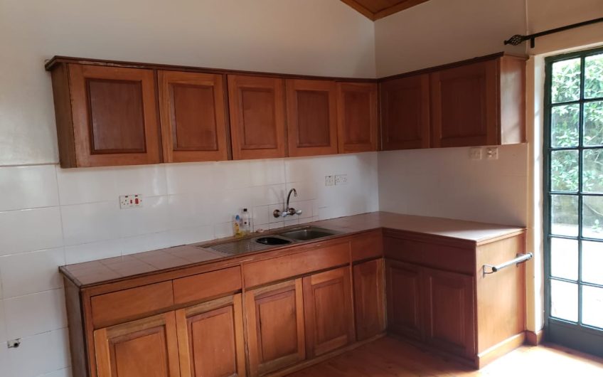 Luxury 2-Bedroom House for Rent in Karen on Half Acre Near Giraffe Centre – En-Suite, Spacious & Serene