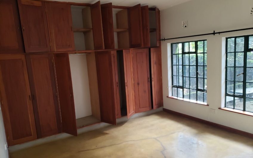 Luxury 2-Bedroom House for Rent in Karen on Half Acre Near Giraffe Centre – En-Suite, Spacious & Serene