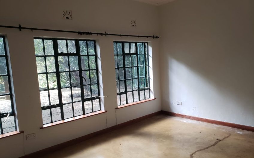 Luxury 2-Bedroom House for Rent in Karen on Half Acre Near Giraffe Centre – En-Suite, Spacious & Serene