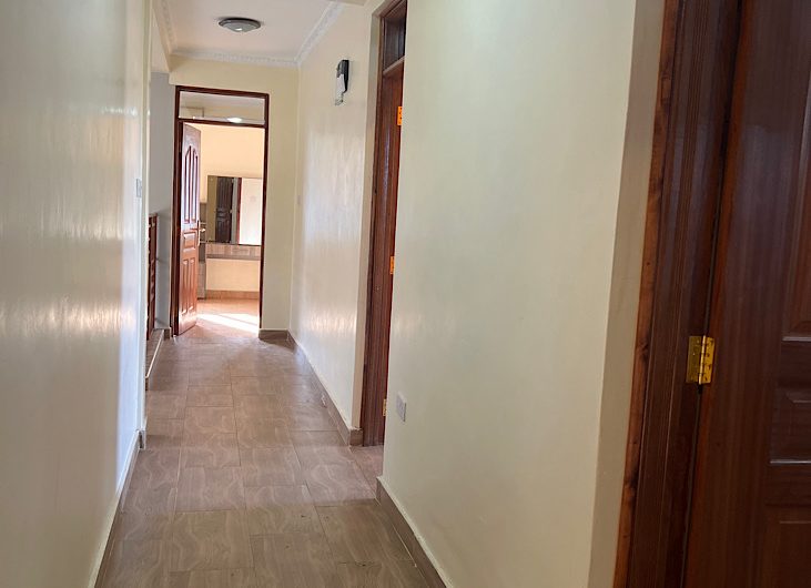 Executive 5-Bedroom House on Half Acre – Karen Rhino Park Road