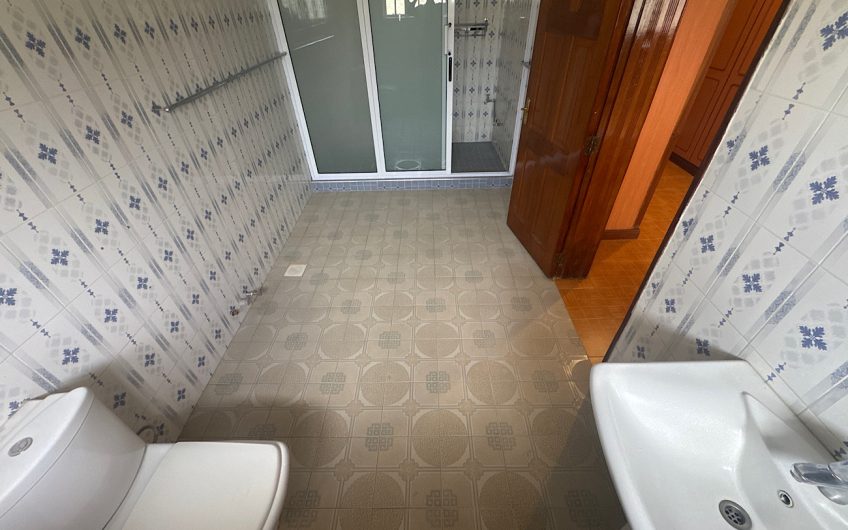 Luxury 5-Bedroom All En-Suite House for Rent in Karen, Silanga Road – Prime Location Near Tangaza College & Kenya School of Law