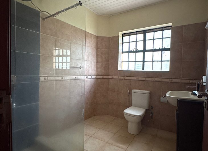 Elegant 5 Bedroom House for Rent in Karen | Large Compound, Modern Finishes, Gated Community | KES 400,000
