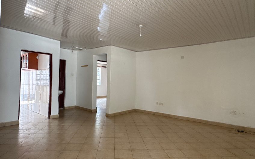 Spacious 2-Bedroom En-Suite Home with a Private Backyard in a Secure 8-Unit Compound – Ideal for Families & Pet Owners – 75k Negotiable