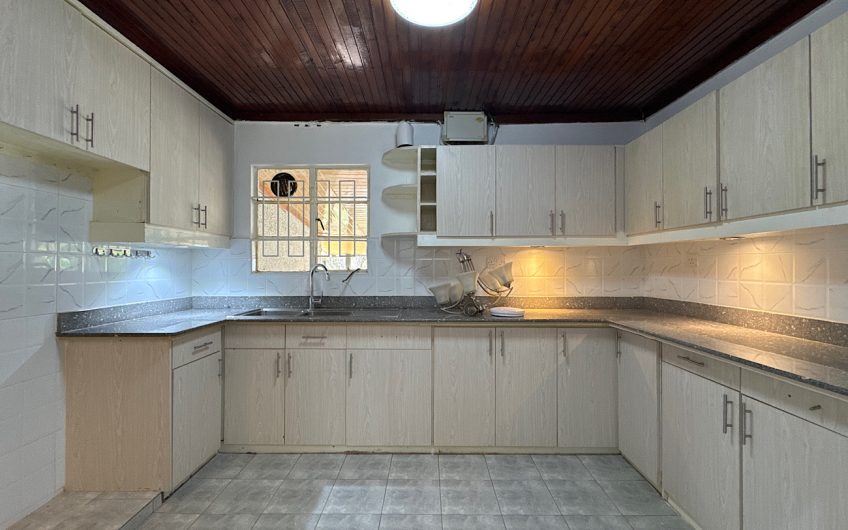 Spacious 3-Bedroom Home on 1 Acre with Private Gardens and DSQ in Karen Bomas