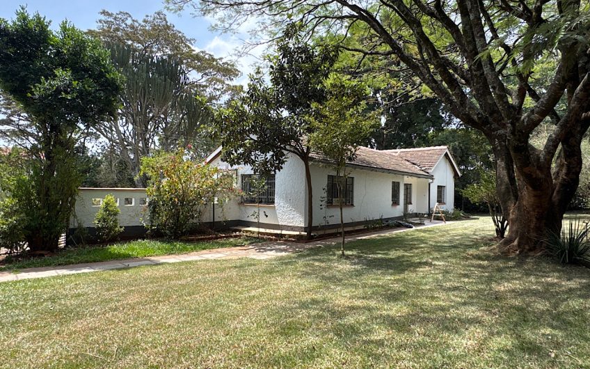 Spacious 3-Bedroom Home on 1 Acre with Private Gardens and DSQ in Karen Bomas