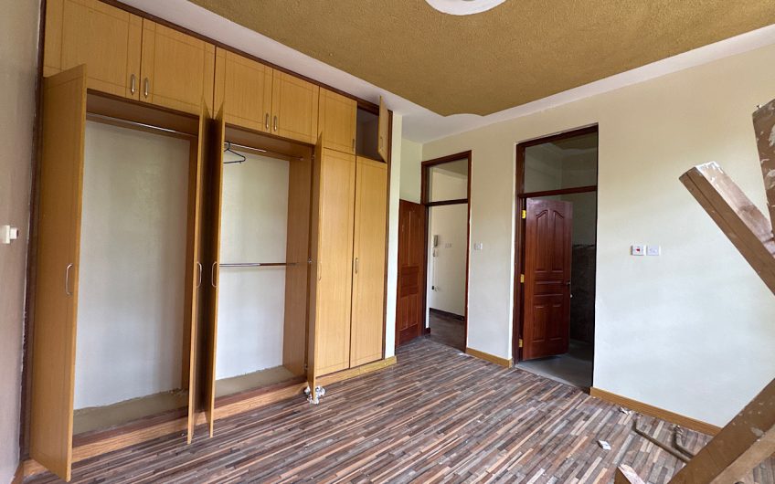 Luxury 5 Bedroom En-Suite House with DSQ on Half-Acre Private Compound in Karen Near Galleria