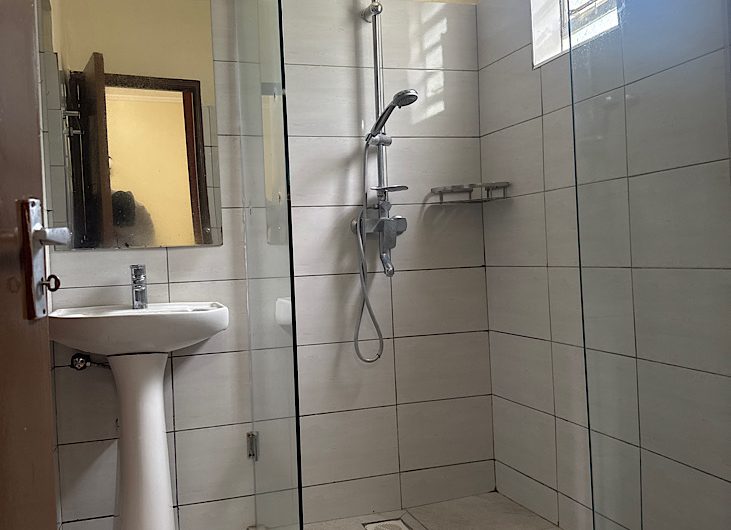 Elegant 4 Bedroom All En-Suite House with DSQ in Karen | Private Yard | Walk to The Hub | KES 180,000 Negotiable