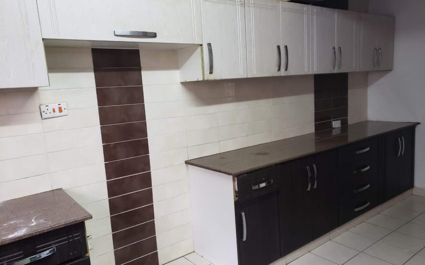 Executive 4 Bedroom En-Suite Family Home for Rent in Karen Hardy – Private Backyard, Spacious & Ready for Occupation