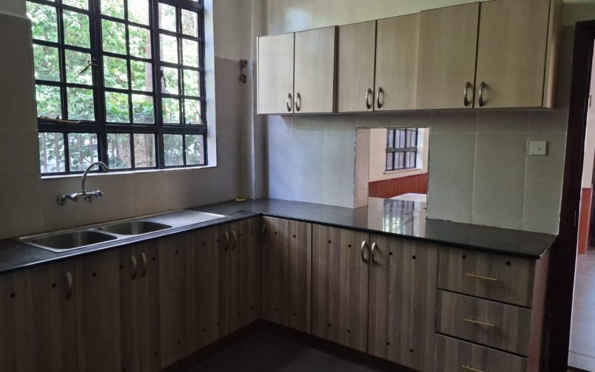 Elegant 3 Bedroom All En-Suite Home with Private Garden in Karen Hardy, Near Giraffe Centre – KES 200,000