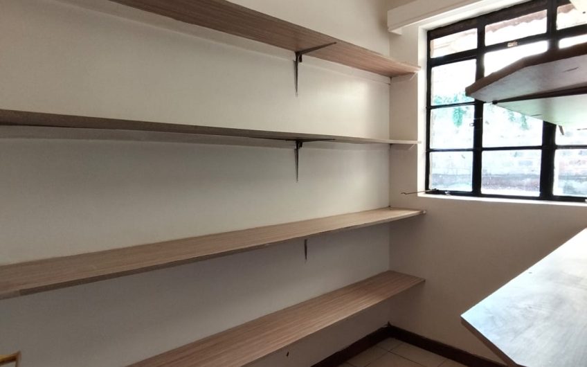 Luxury 5 Bedroom All-EnSuite House with DSQ on Half-Acre Private Garden in Karen Miotoni – Walk to The Hub