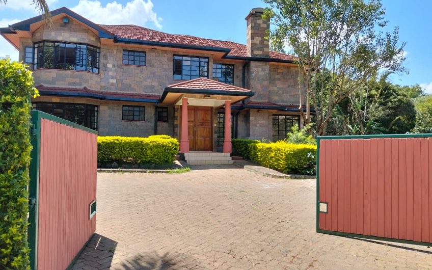 Luxury 5 Bedroom All-EnSuite House with DSQ on Half-Acre Private Garden in Karen Miotoni – Walk to The Hub
