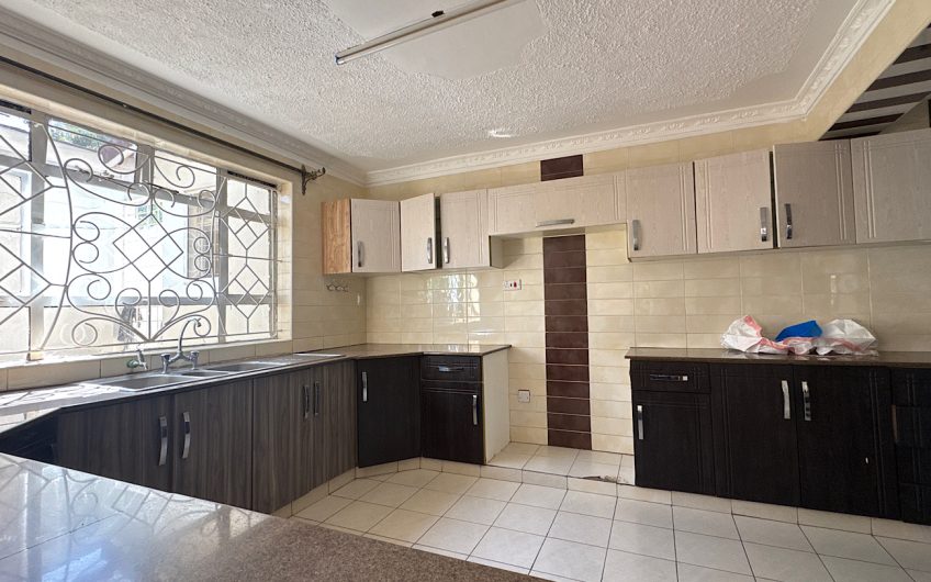 Spacious 4 Bedroom All En-Suite House with DSQ in Karen Hardy – Private Yard | 200K