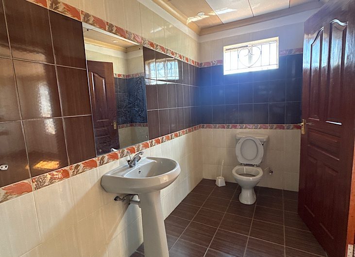 Spacious 4 Bedroom All En-Suite House with DSQ in Karen Hardy – Private Yard | 200K