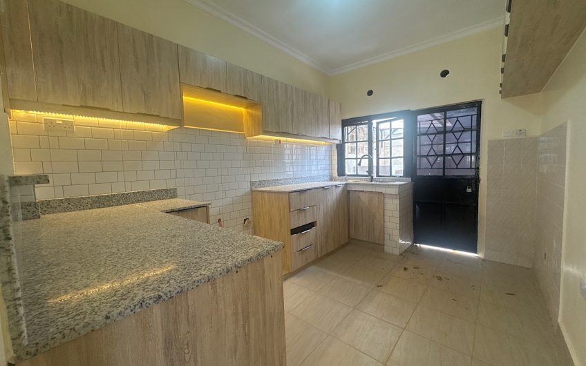 Spacious 4 Bedroom All En-Suite House with DSQ and Private Garden for Rent in Karen Kerarapon – Near The Hub Mall