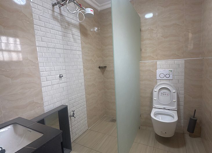 Spacious 4 Bedroom All En-Suite House with DSQ and Private Garden for Rent in Karen Kerarapon – Near The Hub Mall